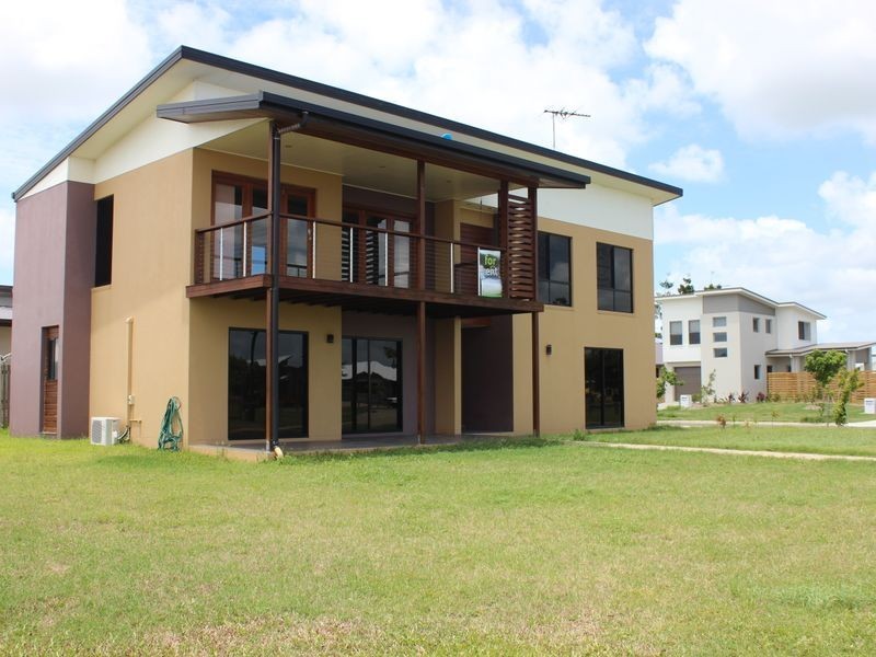 12 Firefly Crescent, Alligator Creek QLD 4740