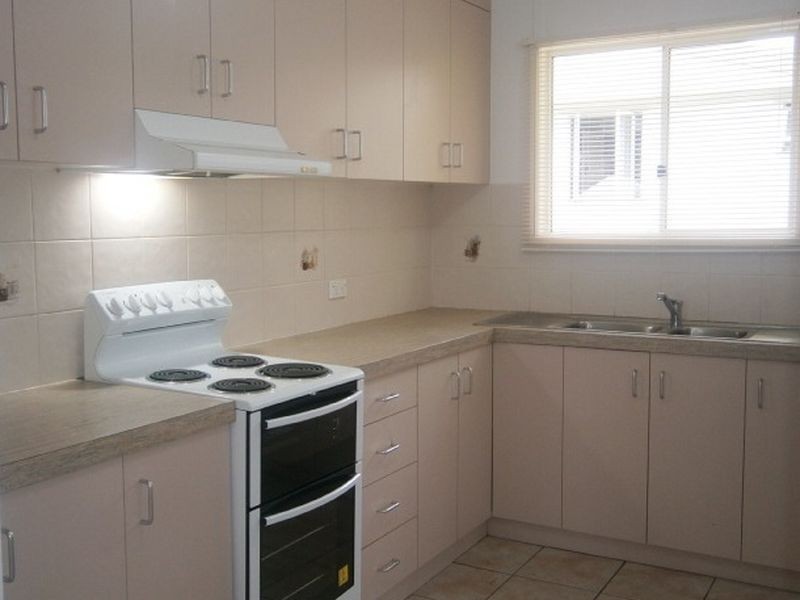 33 Burgess Street, North Mackay QLD 4740