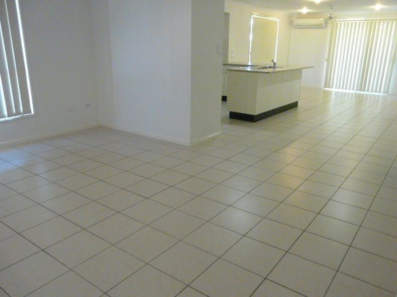 21 Kinghorn Street, Eimeo QLD 4740