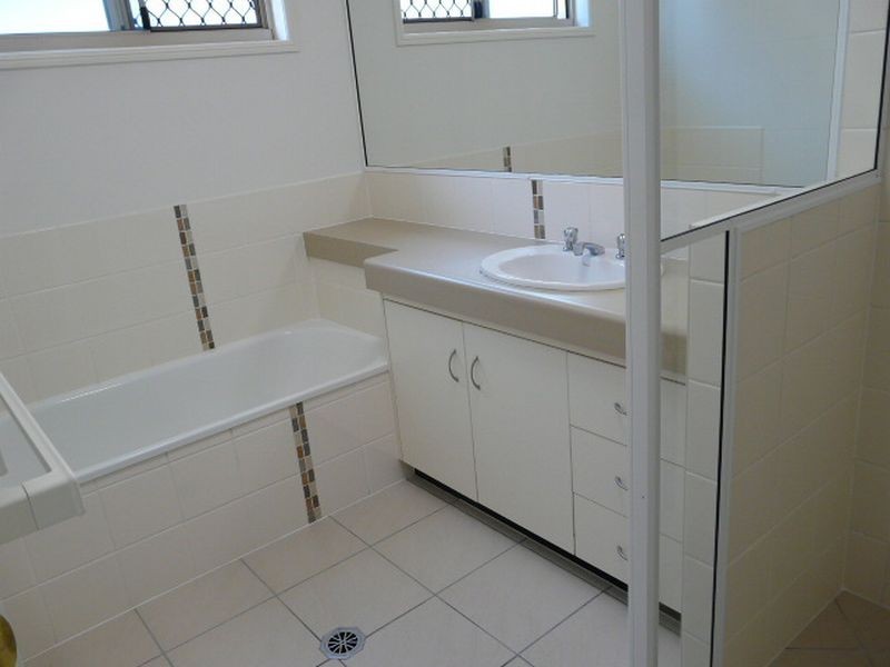 21 Kinghorn Street, Eimeo QLD 4740