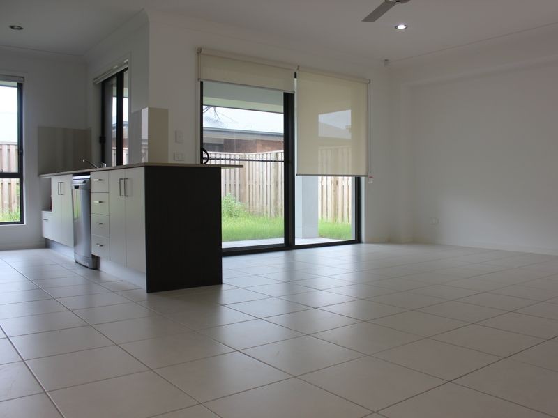 87 Scarborough Circuit, Blacks Beach QLD 4740