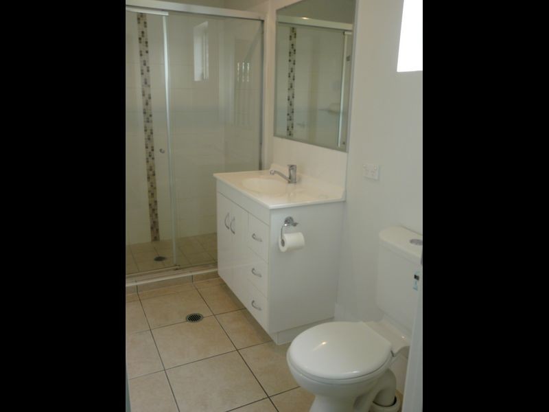 4 Helmsman Drive Royal Sands Est, Shoal Point QLD 4750