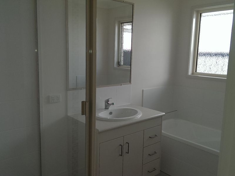 3 Raven Crescent, Moranbah QLD 4744