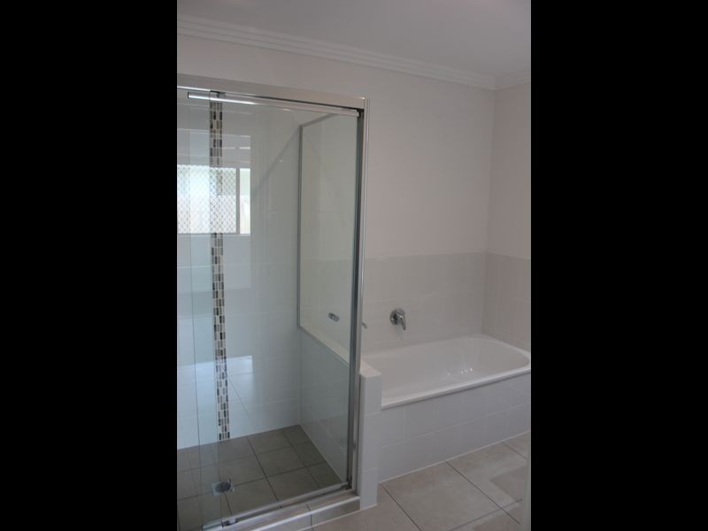 15b Westaway Crescent, Andergrove QLD 4740