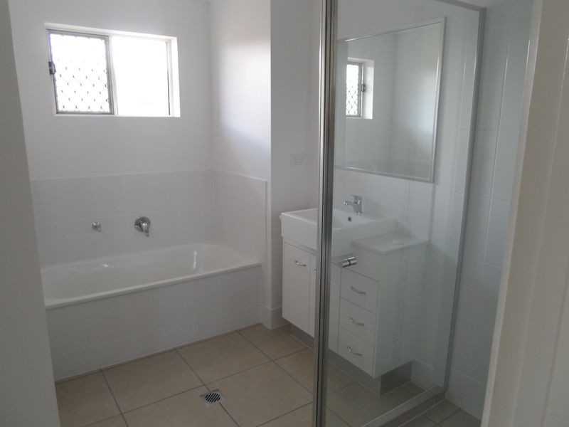 5a Westaway Crescent, Andergrove QLD 4740