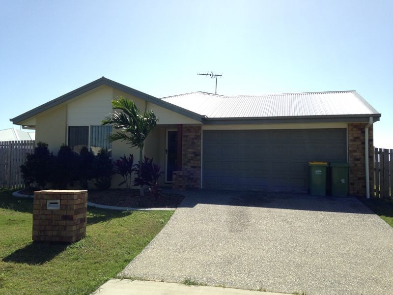 6 Halifax Place, Bucasia QLD 4750