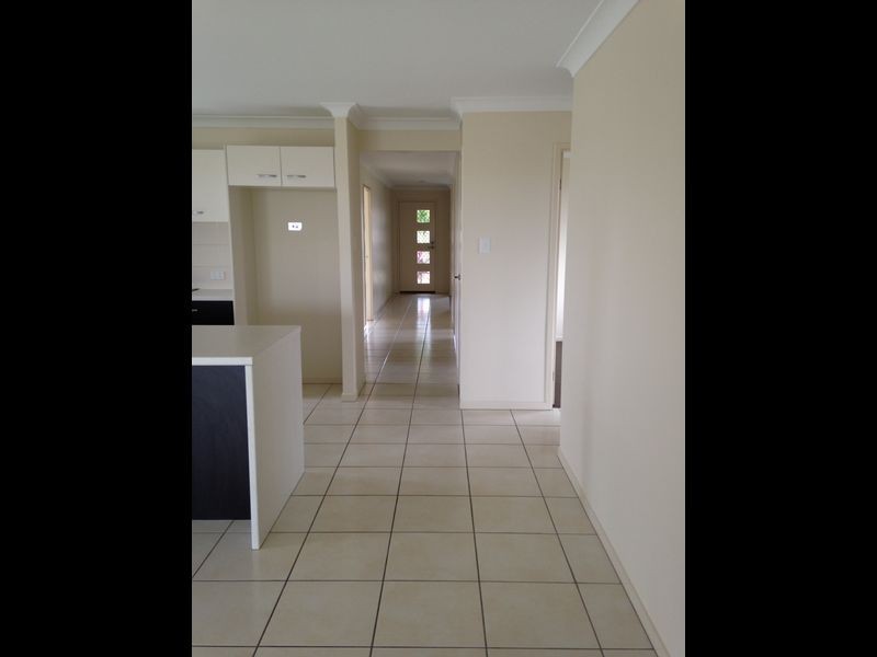 6 Halifax Place, Bucasia QLD 4750