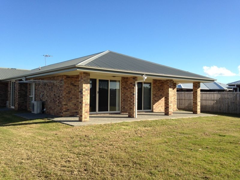 6 Halifax Place, Bucasia QLD 4750