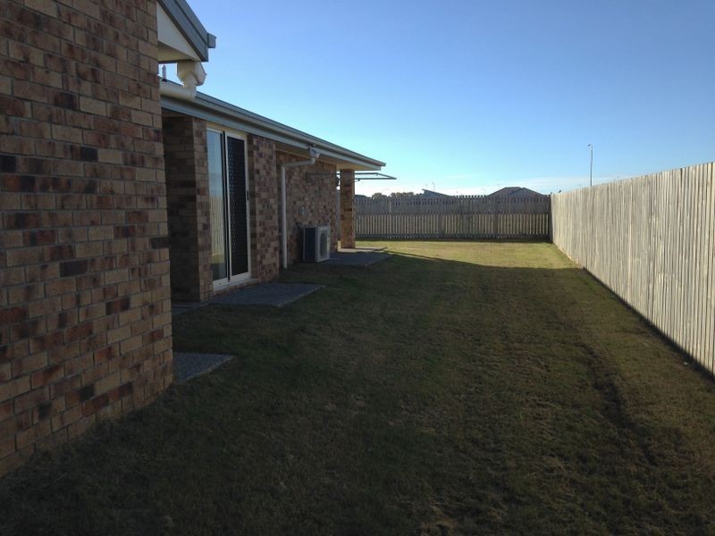 6 Halifax Place, Bucasia QLD 4750
