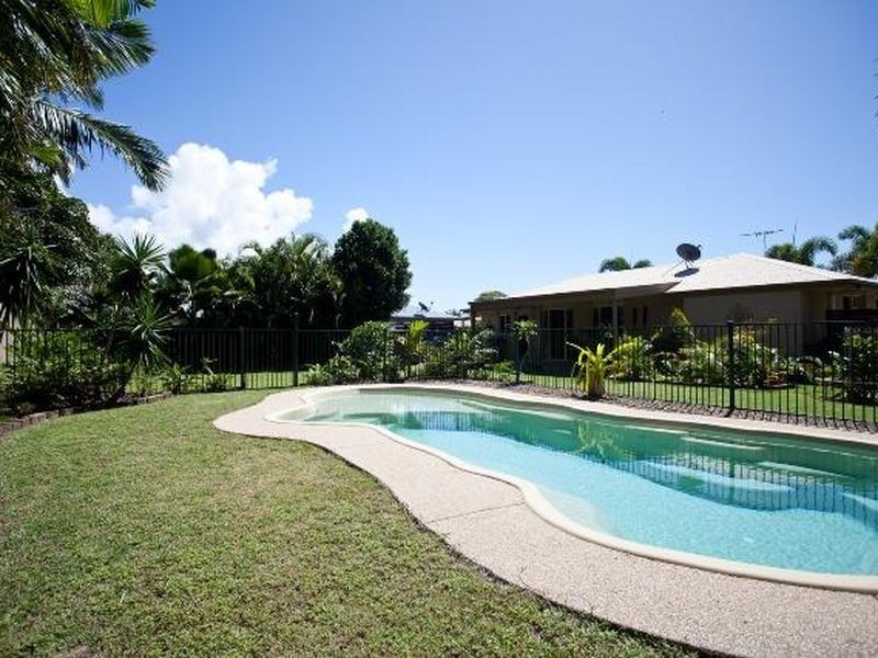 20 Beachside Place, Shoal Point QLD 4750