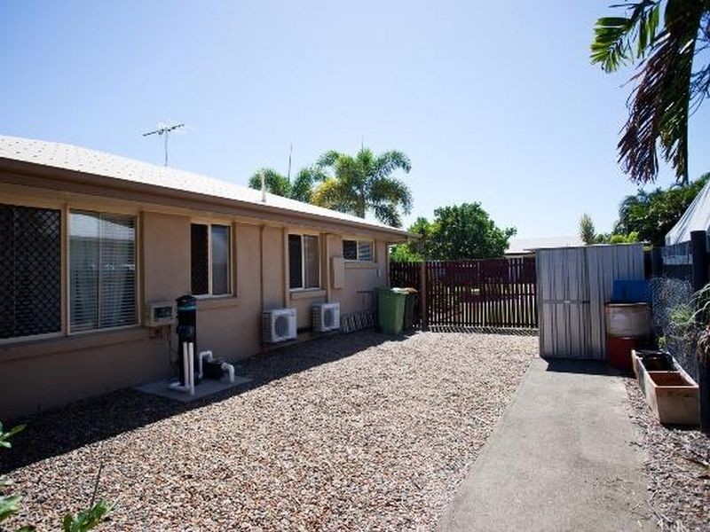 20 Beachside Place, Shoal Point QLD 4750