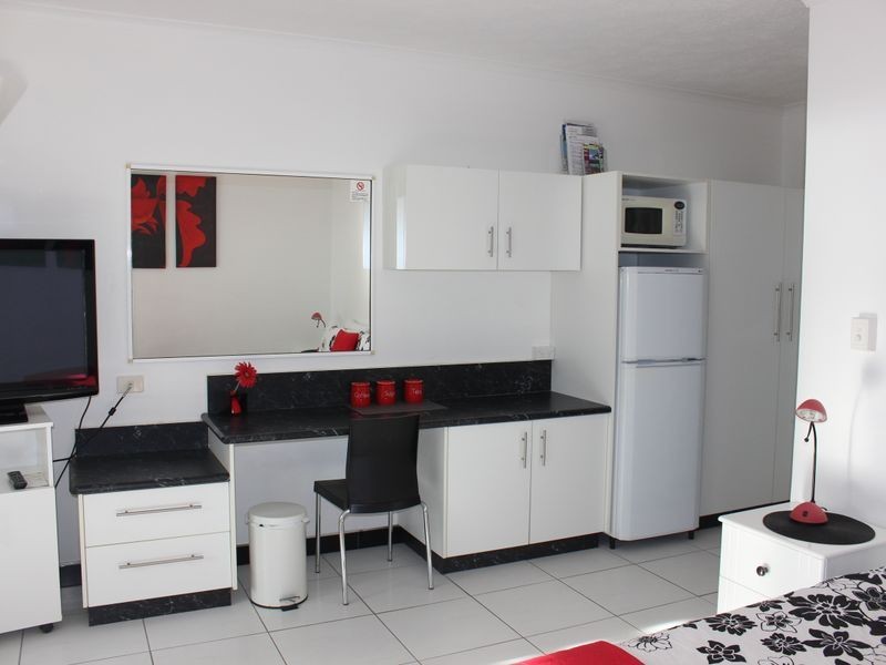 120/6 Beach Road, Dolphin Heads QLD 4740