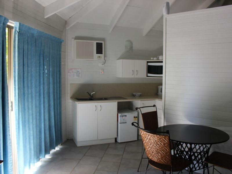 Bungalow2 Ko Huna Sands Resort, Bucasia QLD 4750