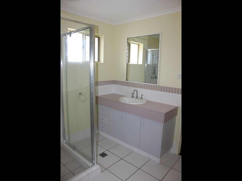 1/16 Lorraine Court, Andergrove QLD 4740