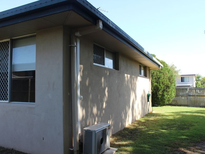 1/2 Bowen Court, Mount Pleasant QLD 4740