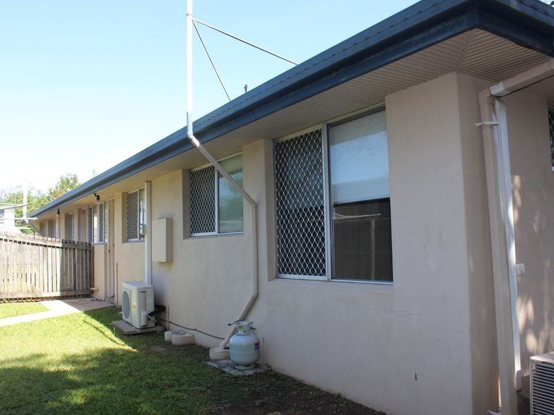 1/2 Bowen Court, Mount Pleasant QLD 4740