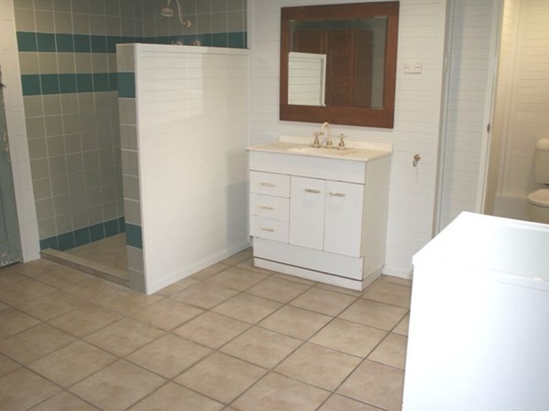 1 Zelma Street, Grasstree Beach QLD 4740