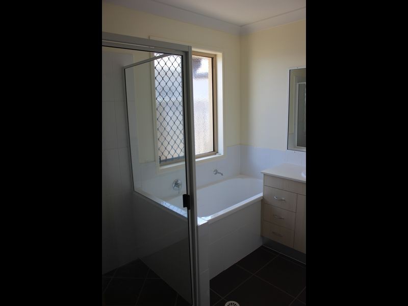 53 Schooner Avenue, Bucasia QLD 4750