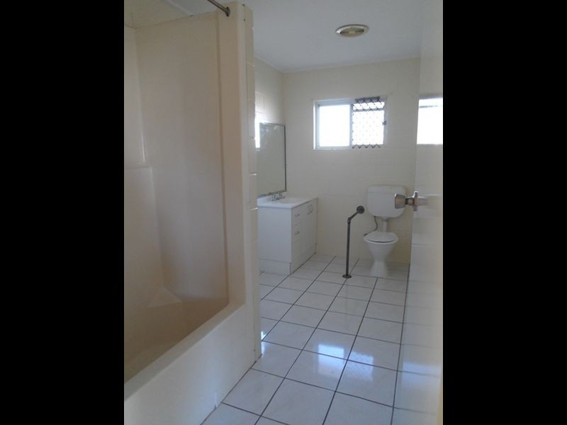 1/30 Canberra Street, North Mackay QLD 4740