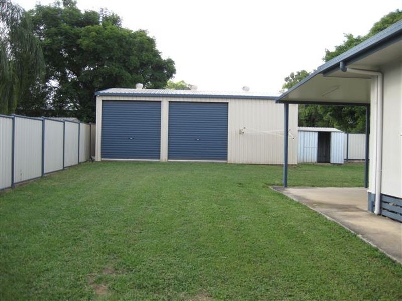 14 Burke Street, Moranbah QLD 4744
