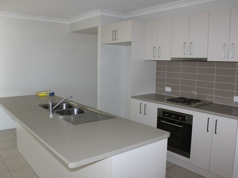 45 Dobinson Street, Bucasia QLD 4750