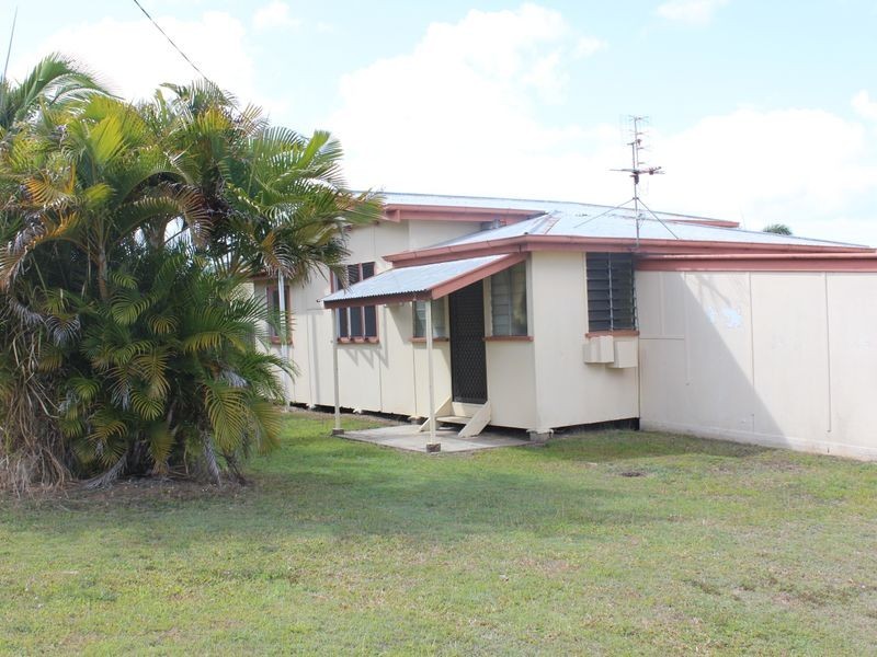 2 Hill End Road, Glenella QLD 4740