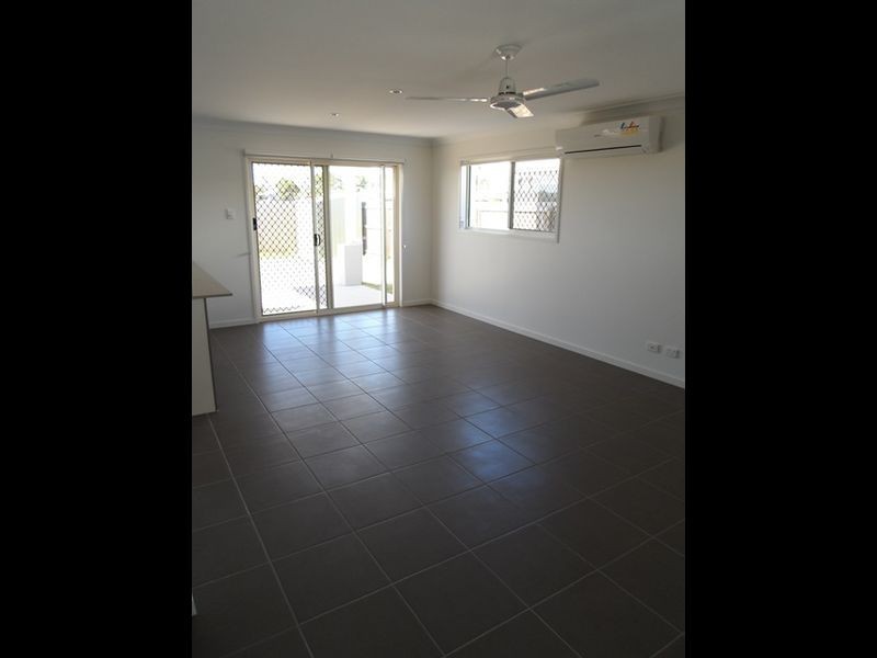 2/10 Somerset Close, Andergrove QLD 4740