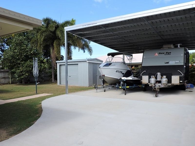 34 Elizabeth Drive, Bucasia QLD 4750