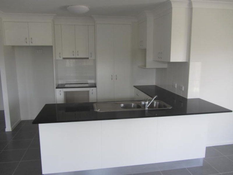 165 Whitehaven Drive, Blacks Beach QLD 4740