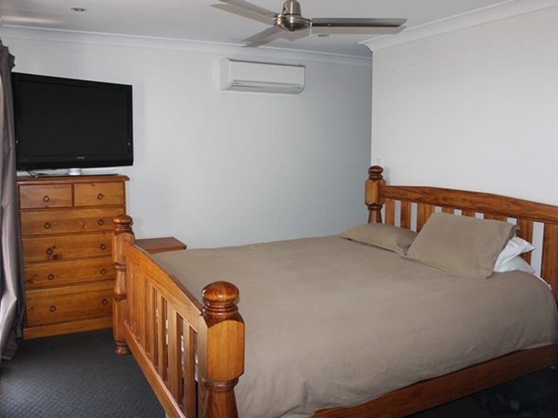 9 Majesty Street, Rural View QLD 4740