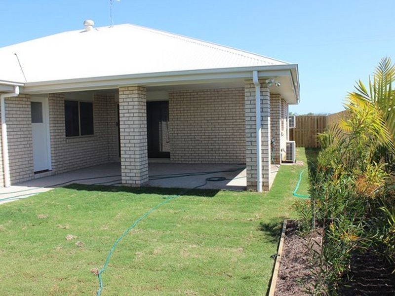 8 Cove Court, Alligator Creek QLD 4740