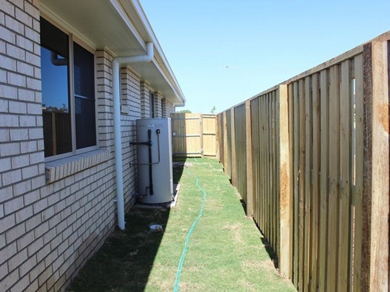 8 Cove Court, Alligator Creek QLD 4740