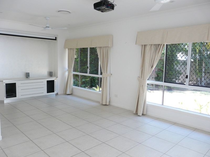 17 Corella Way, Blacks Beach QLD 4740