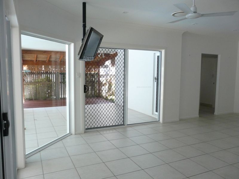 17 Corella Way, Blacks Beach QLD 4740