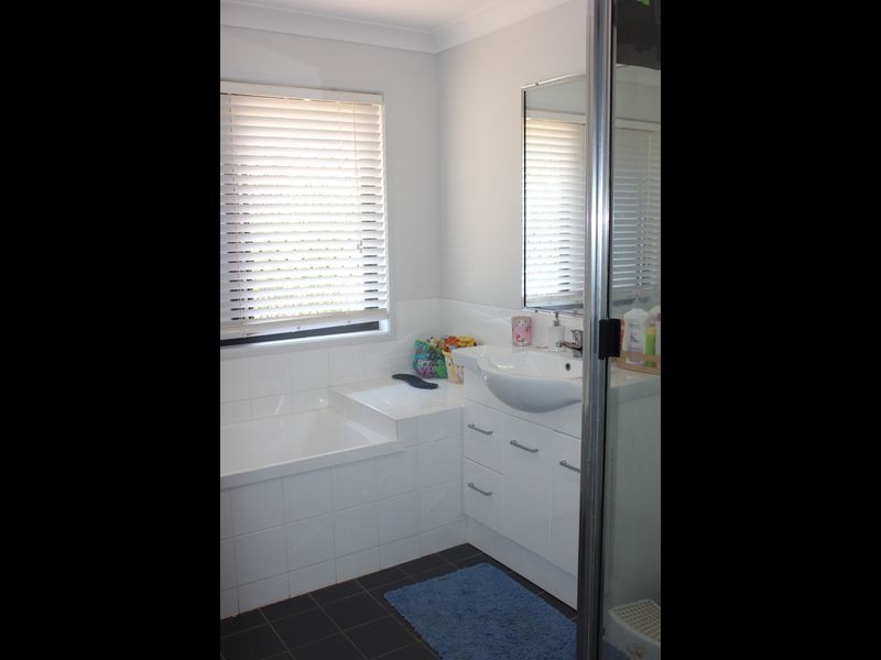 33 Turnbuckle Street, Shoal Point QLD 4750