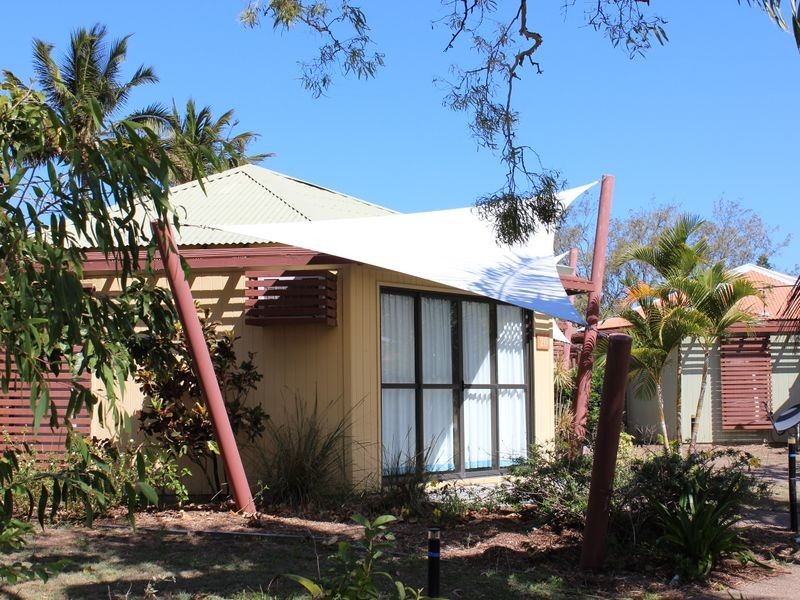 Bungalow 2 Ko Huna Sands Resort, Bucasia QLD 4750