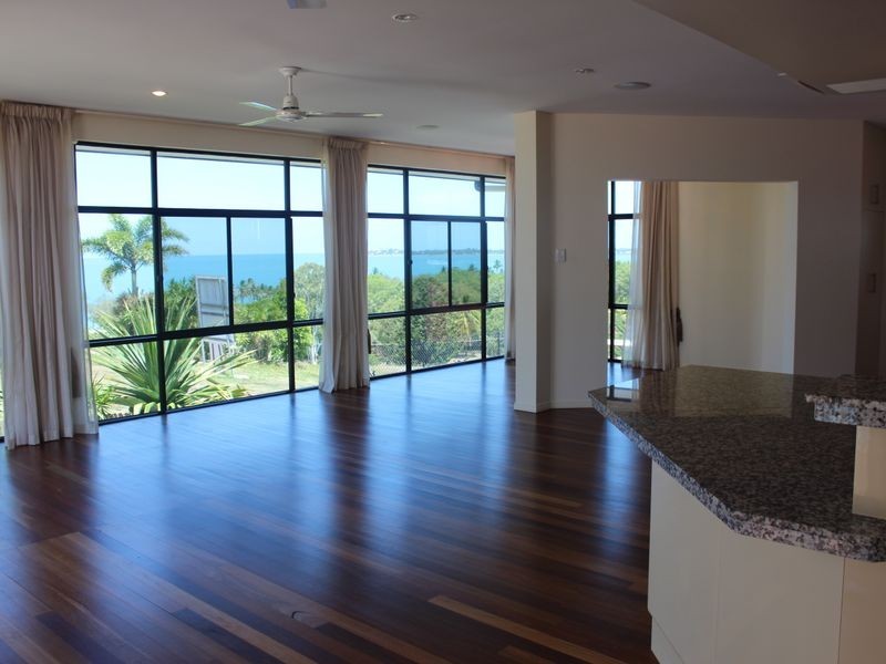 4 Rainbow Crescent, Eimeo QLD 4740