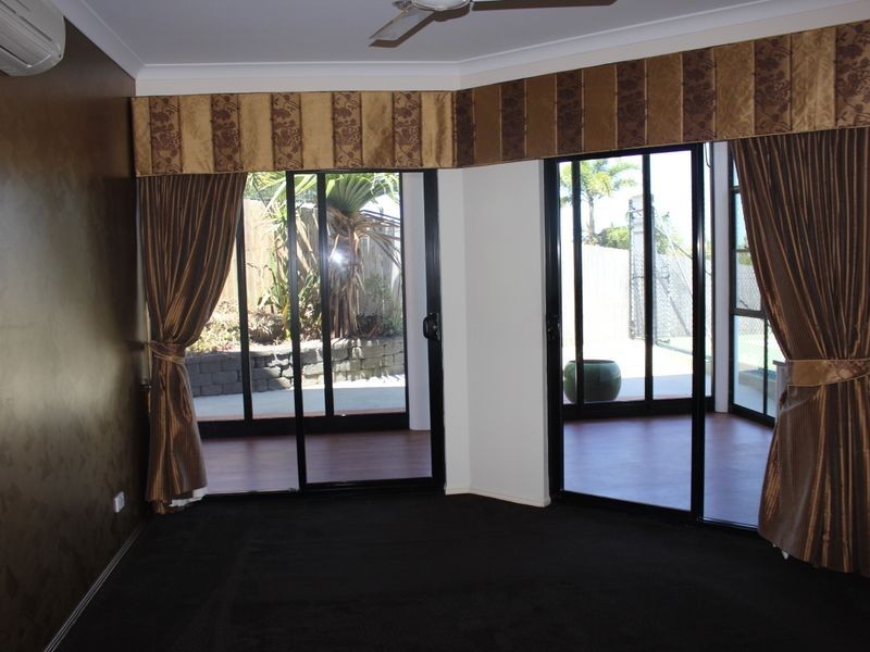 4 Rainbow Crescent, Eimeo QLD 4740