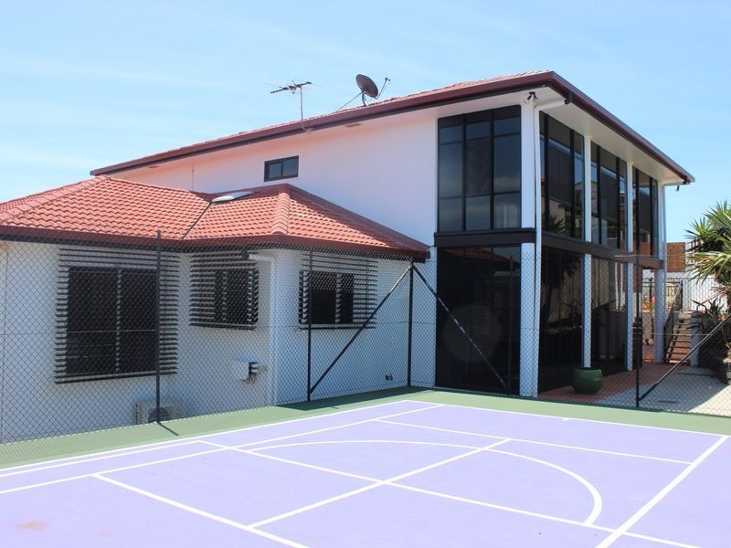 4 Rainbow Crescent, Eimeo QLD 4740