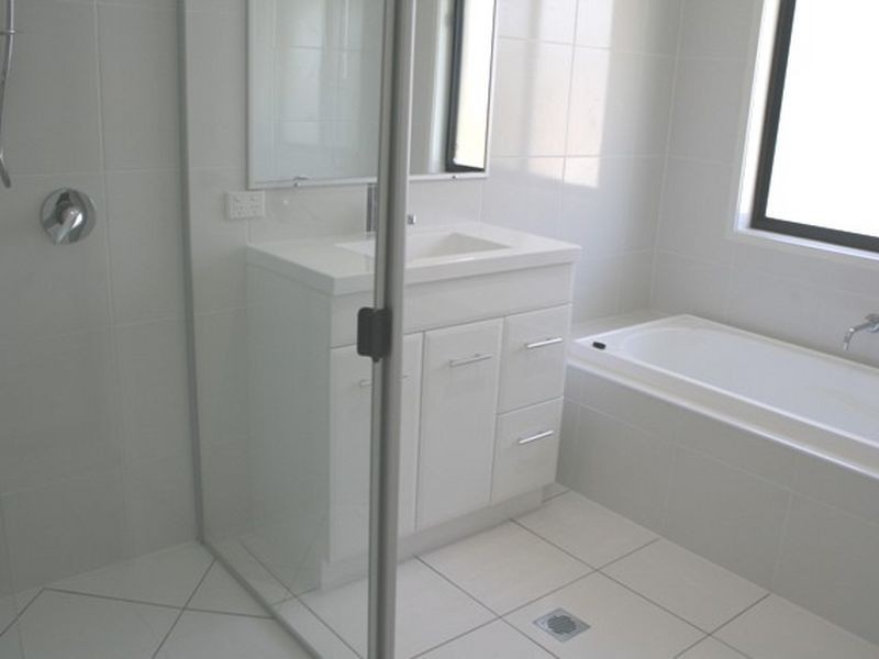 9 Antonia Court, Glenella QLD 4740