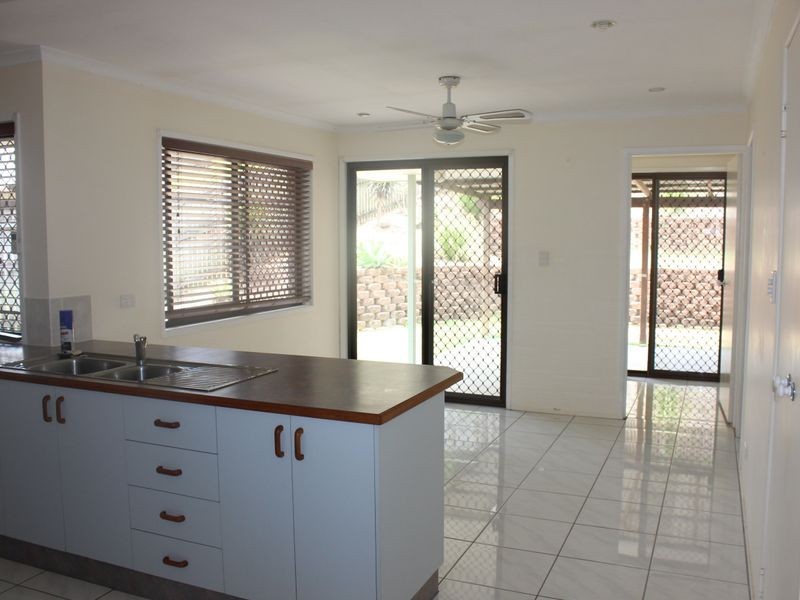 18 McLaughlin Drive, Eimeo QLD 4740
