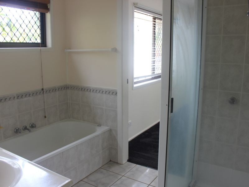 18 McLaughlin Drive, Eimeo QLD 4740