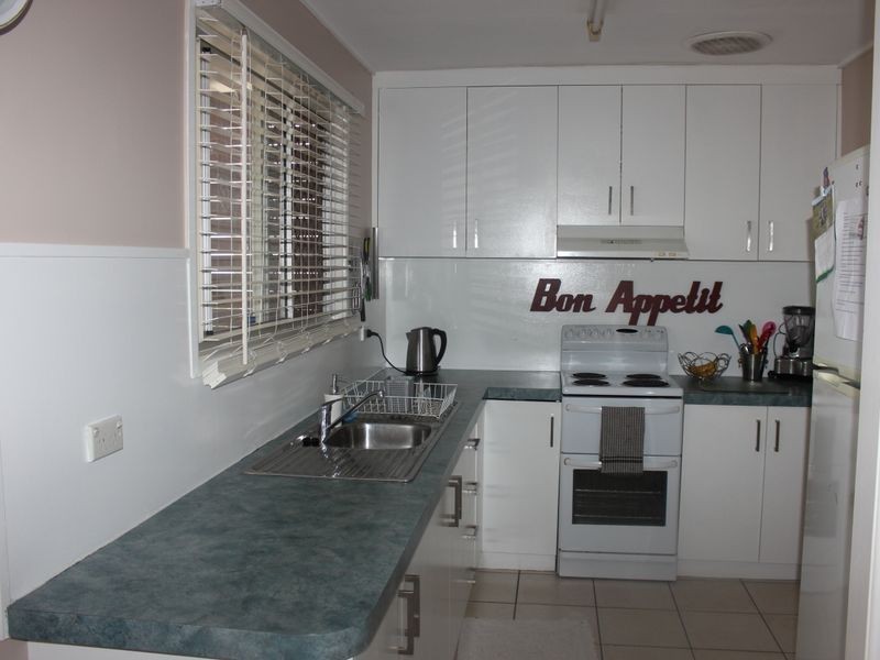5 Holmes Drive, Beaconsfield QLD 4740