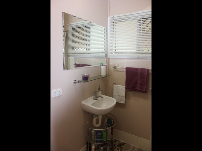 5 Holmes Drive, Beaconsfield QLD 4740