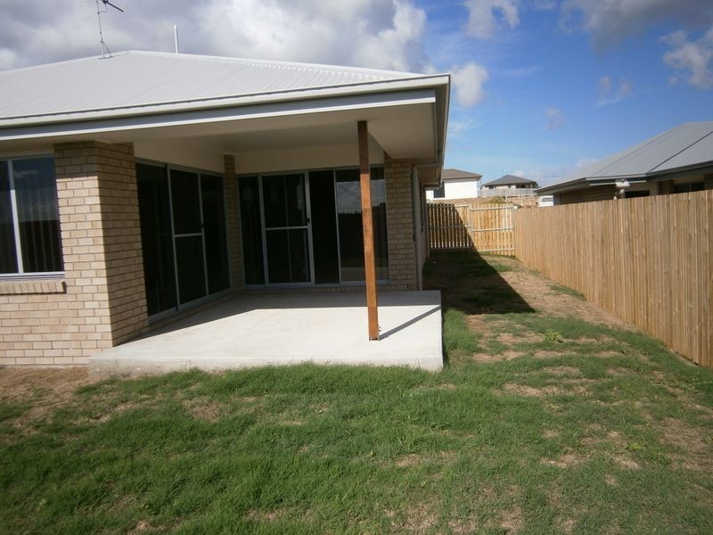 25 Dobinson Street, Bucasia QLD 4750
