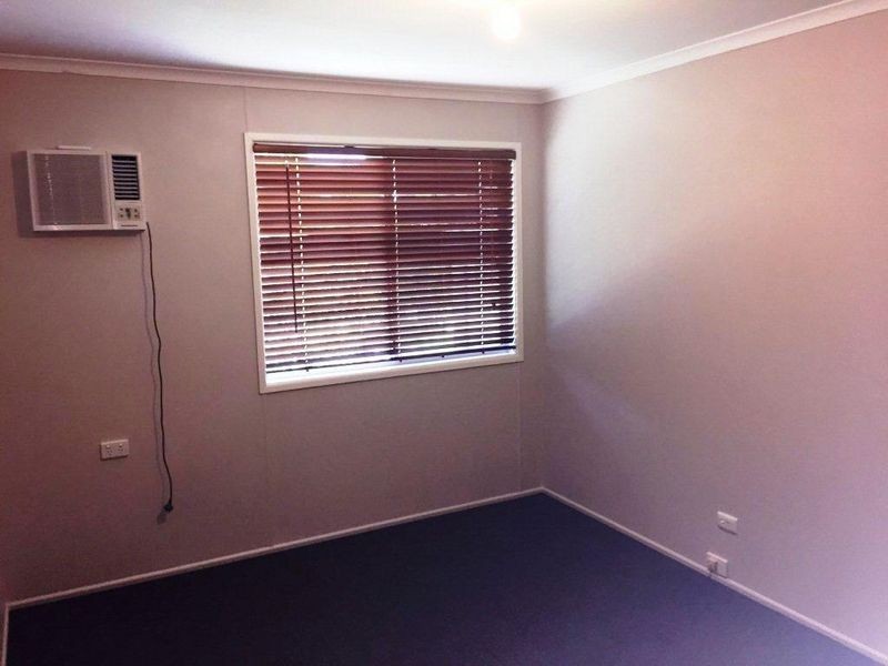 40 Rosewall Street, Moranbah QLD 4744