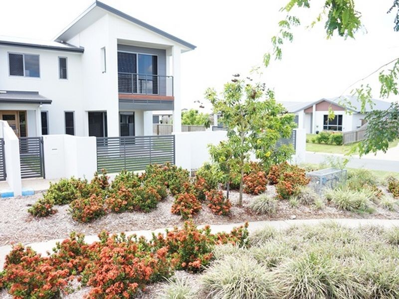 1/1 Lancaster Way, Alligator Creek QLD 4740