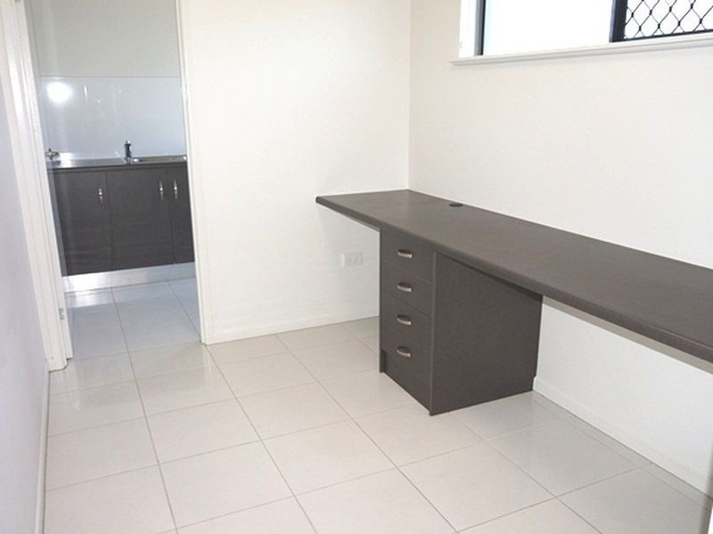 1/1 Lancaster Way, Alligator Creek QLD 4740