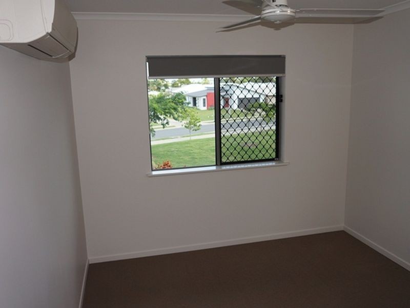 1/1 Lancaster Way, Alligator Creek QLD 4740