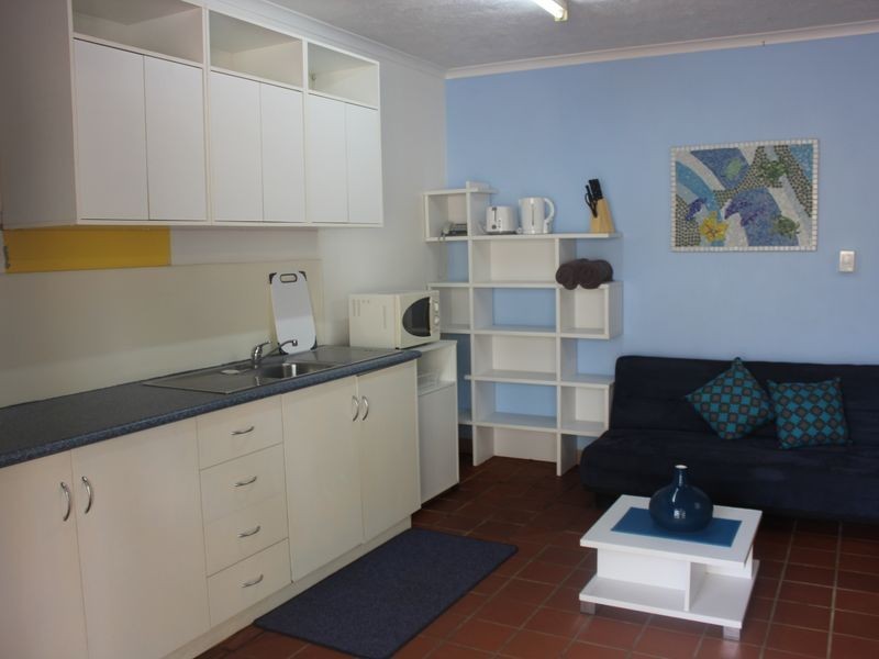 110/6 Beach Road, Dolphin Heads QLD 4740